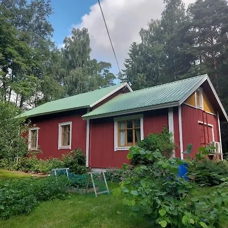 Dağ evi Idyllinen Moekki Laitilassa Laitila