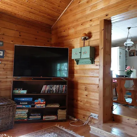 Idyllinen Moekki Laitilassa Alpehytte Laitila