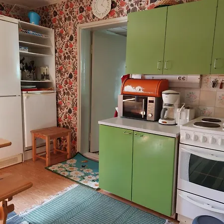 木屋 Idyllinen Moekki Laitilassa *